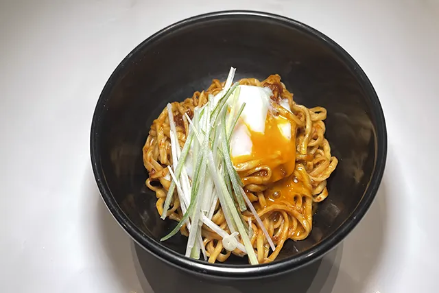 汁なしラーメン油そば